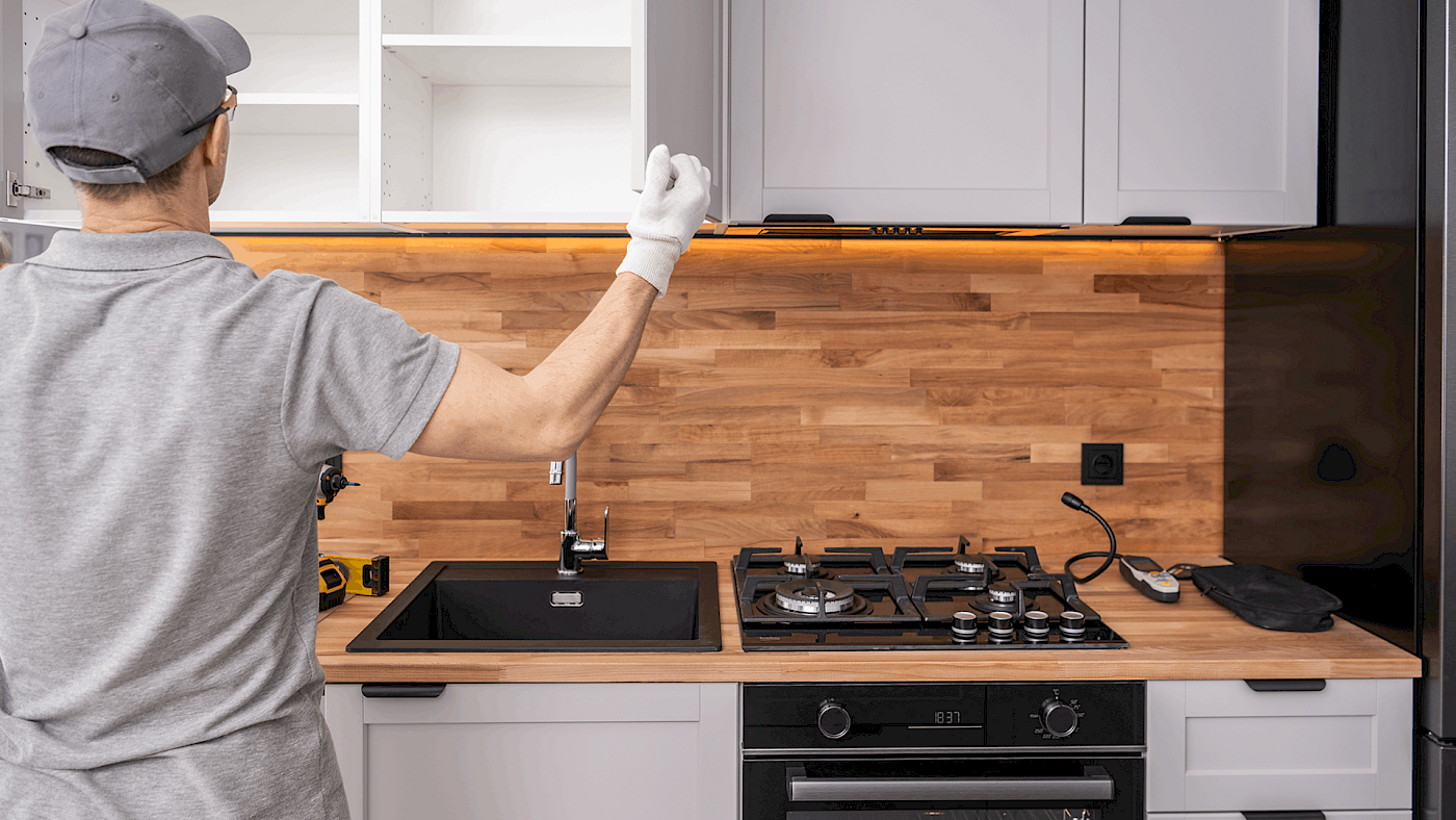 Kitchen cabinets and appliances fitted by installer - request a quote
