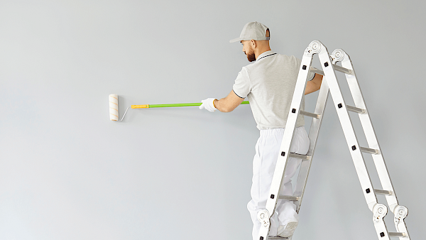 Painter and decorator prices - UK cost guide